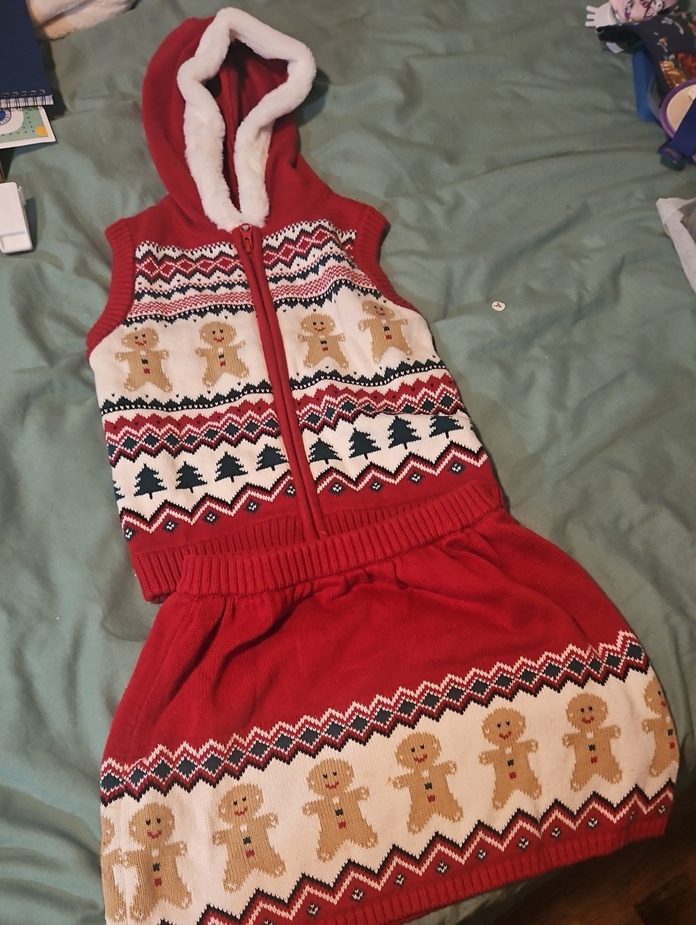 Gymboree Girls Red Knit Gingerbread Hooded Skirt Set - Size 6